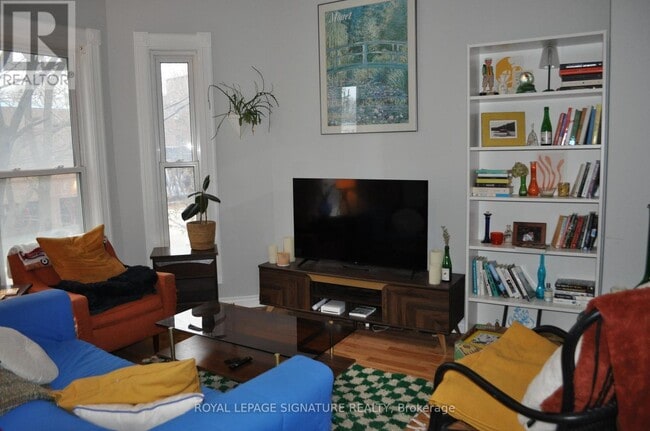 Building Photo - 133 Brock Ave