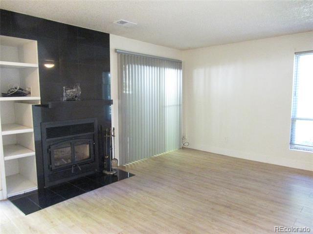 Foto del edificio - 7373 W Florida Ave