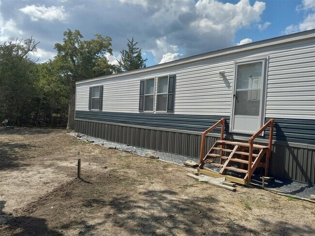 Building Photo - 551 Boysenberry Rd