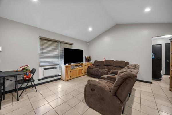 Building Photo - 1732 Ridgedorf Dr