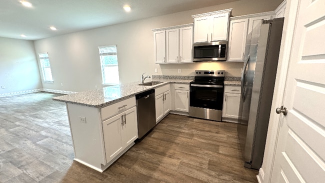 Building Photo - 13720 Shea Cir