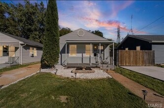 Building Photo - 2754 Hermitage Ave