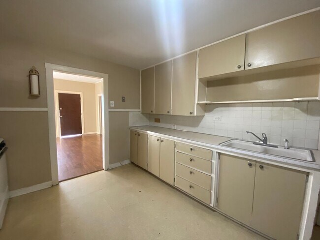 Foto del edificio - 2521-2523 E. Sharp Ave