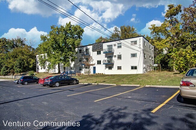 Building Photo - 2680-2735 Hillvista Ln