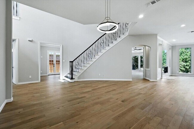 Foto del edificio - 8220 Misty Shores Ln
