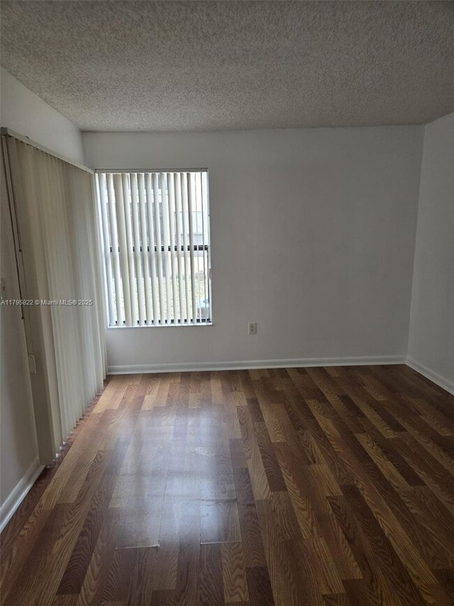 Foto del edificio - 2257 SW 80th Terrace