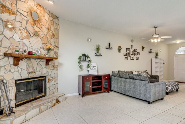 Foto del edificio - 3812 Tallcott Dr