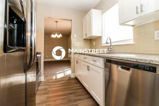 Building Photo - 3 Bedroom Pet-Friendly Home in Spring Hill...