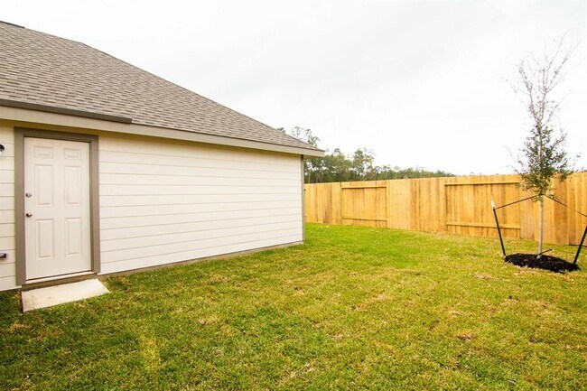 Building Photo - 3427 Cannon Dr