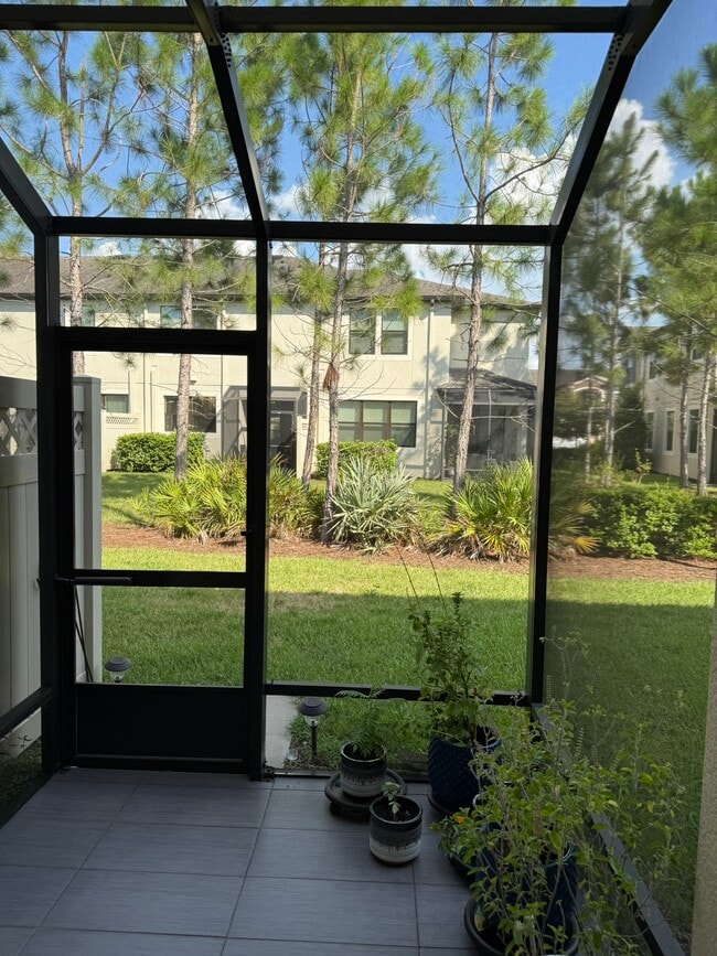 Foto del edificio - 30086 Southwell Ln