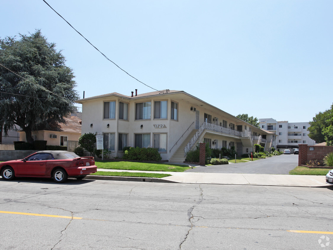 Primary Photo - Scott Road Apartments