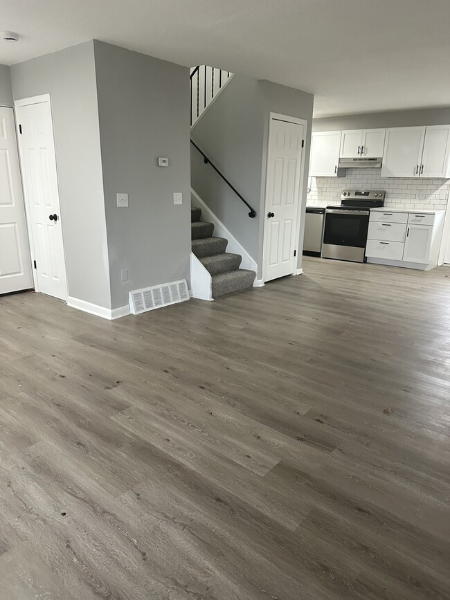 Foto del edificio - 4327 Arlington Cir