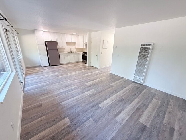 Foto del edificio - 2 bed 1 bath apartment for rent in South Lake Tahoe