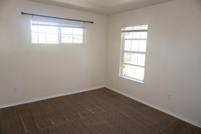 Building Photo - 11811 Clover Field Ln