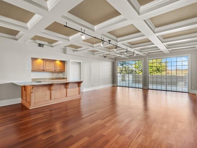Building Photo - 1110 W Ivanhoe Blvd