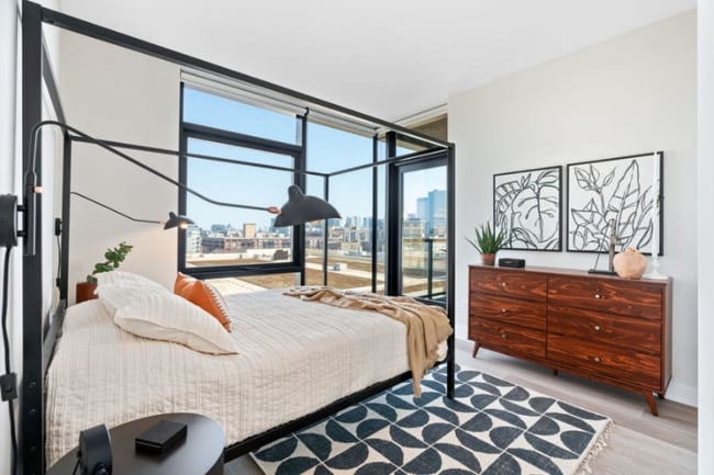 Photo - 1130 W Van Buren St Apartment