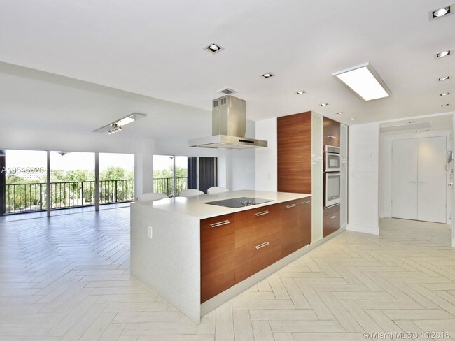 Foto del edificio - CRICKET CLUB CONDO UNIT