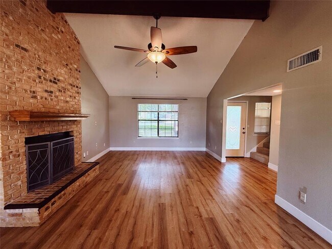 Building Photo - 1711 Ryon Ln