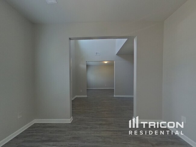 Foto del edificio - 1188 Fawn Forest Rd