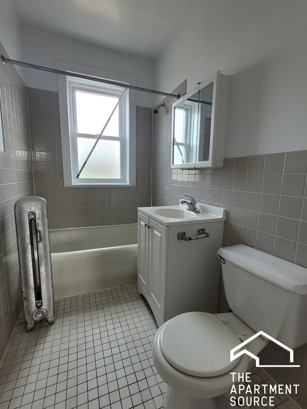 Primary Photo - 4414 N Whipple St