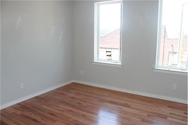 Foto del edificio - 2006 N Front St