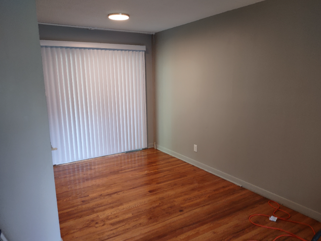 Building Photo - 510 Camrose Dr