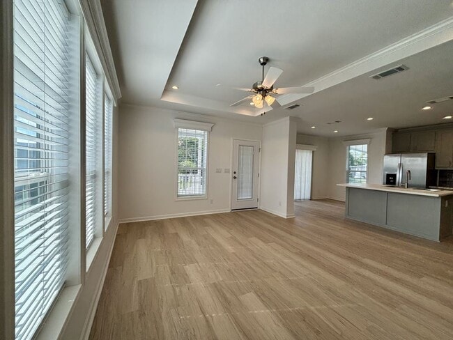 Building Photo - 6980 41st Ave N