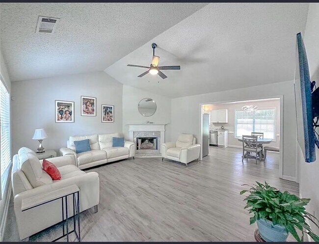 Building Photo - 354 Shoal Ct