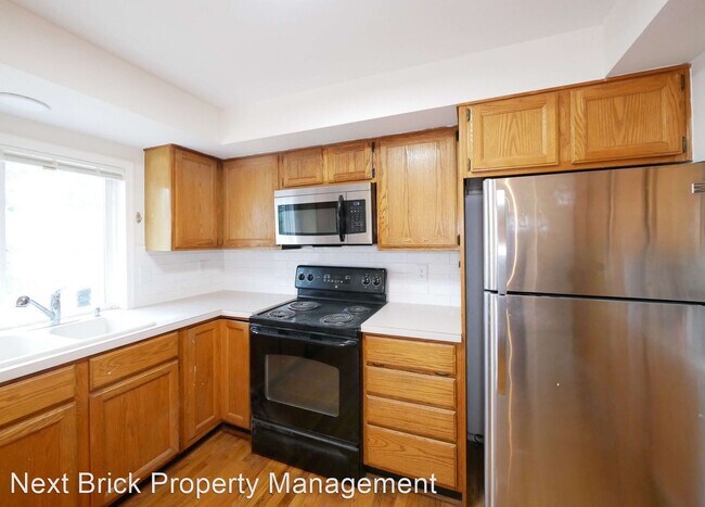 Building Photo - 4 br, 2 bath House - 2401 17th SE