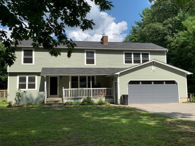 Photo - 6 Oakwood Ln House