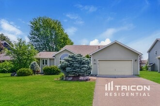 Building Photo - 1924 French Trace Ave Building Photo - 1924 French Trace Ave