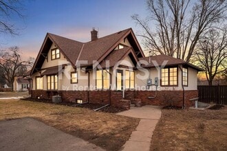 Building Photo - 4100 Vera Cruz Ave N