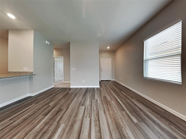 Building Photo - 1016 Wild Enclave Ln