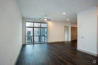 1BR, 1.5BA - 1050 SF - The Grand at the Domain