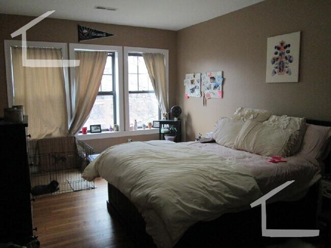 Foto del edificio - HUge 4 bed in Brookline