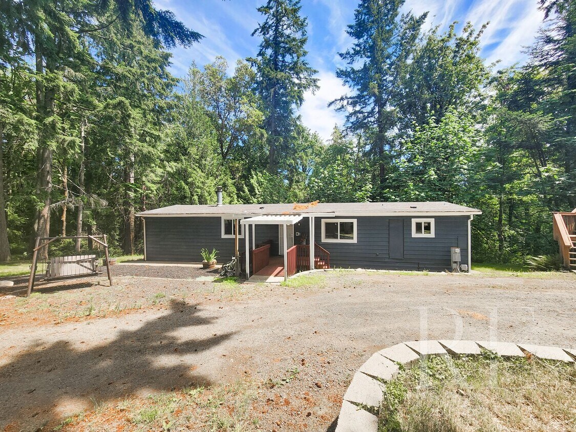Primary Photo - Updated Country-style Secluded Home