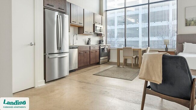 Foto del edificio - 300 S Broadway