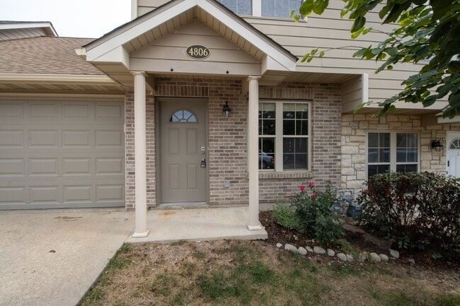 Foto del edificio - Condominium Convenience in Columbia!