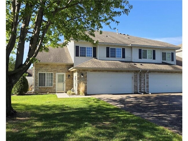 Building Photo - 17032 Eagleview Ln