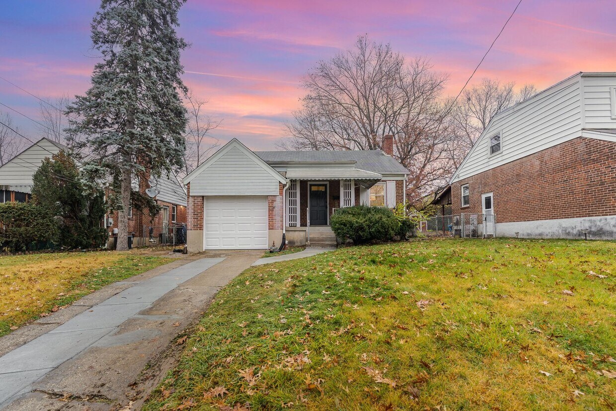 6032 Yosemite Dr, Cincinnati, OH 45237 House Rental in Cincinnati, OH