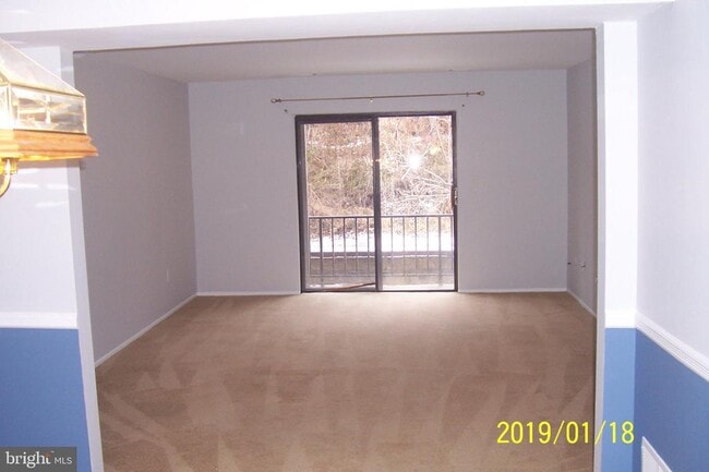 Building Photo - 2002 Silver Ct