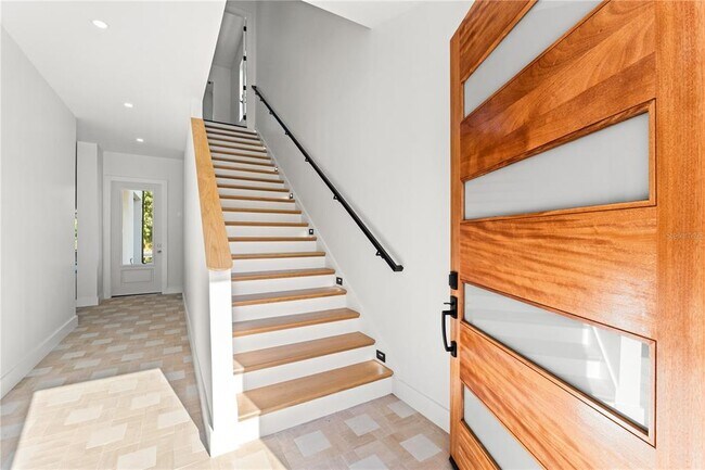 Foto del edificio - 531 Danube Ave