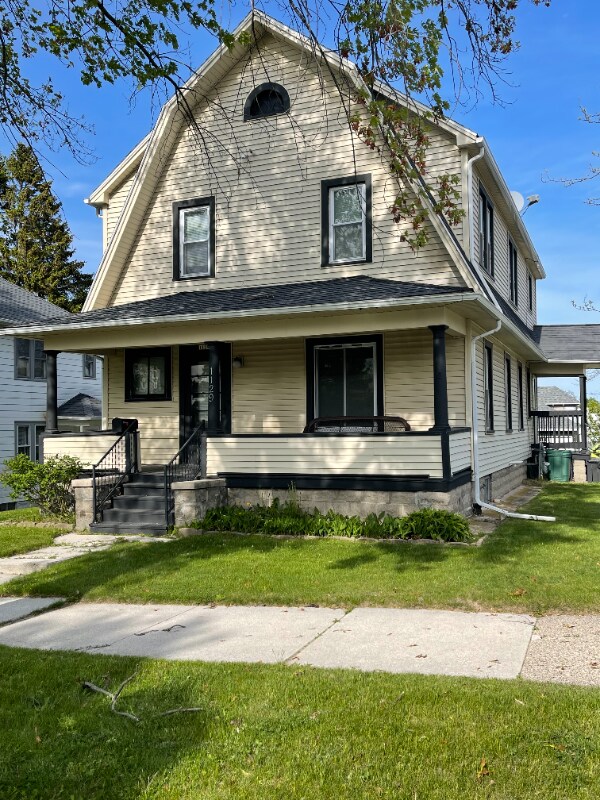 1129 S 12th St, Sheboygan, WI 53081 Room for Rent in Sheboygan, WI