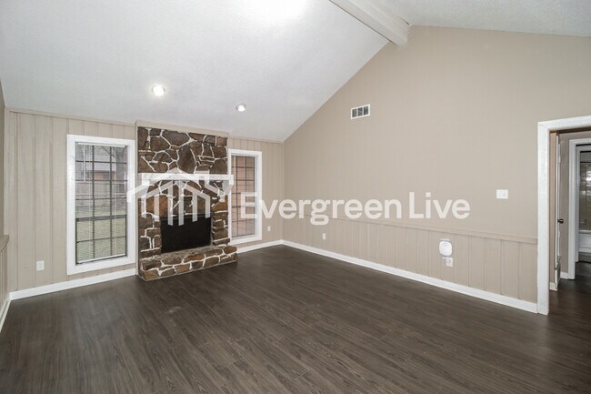 Foto del edificio - 3809 Chablis Cove