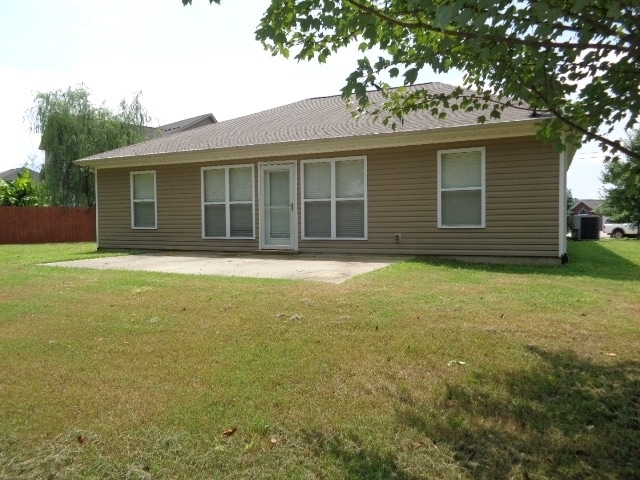 Building Photo - 208 Blossom Ct