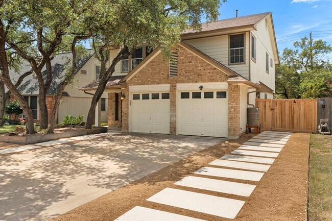Building Photo - 4015 Iriona Bend