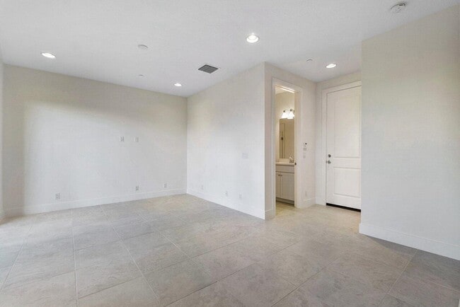 Building Photo - 5337 Sagan Ln