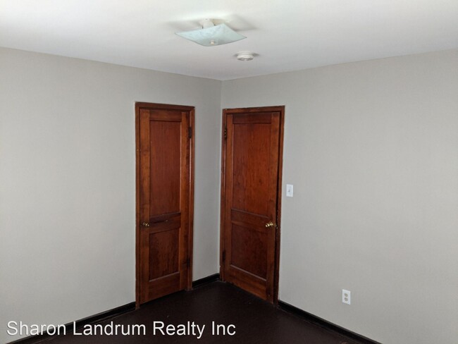 Building Photo - 4840 Southside Dr