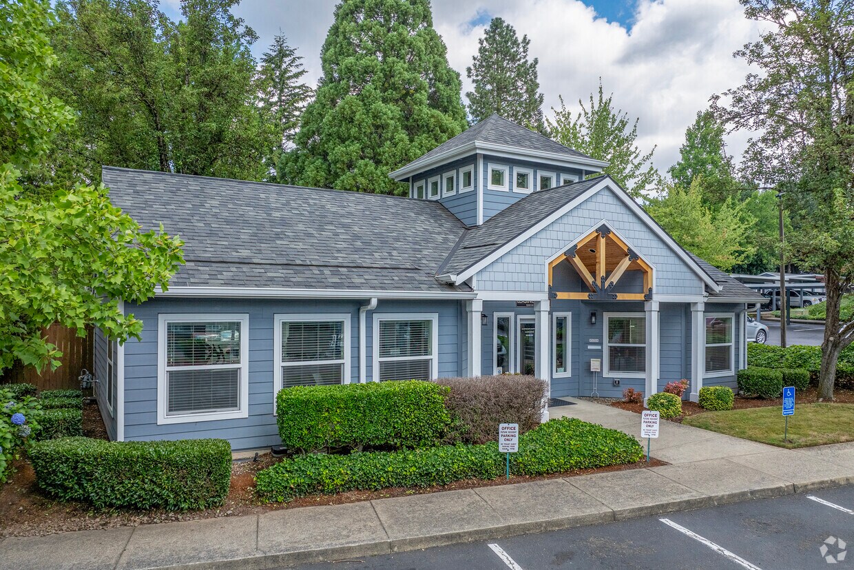 Foto principal - Hampton Park Apartments