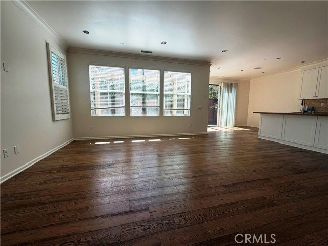 Building Photo - 209 Rodeo